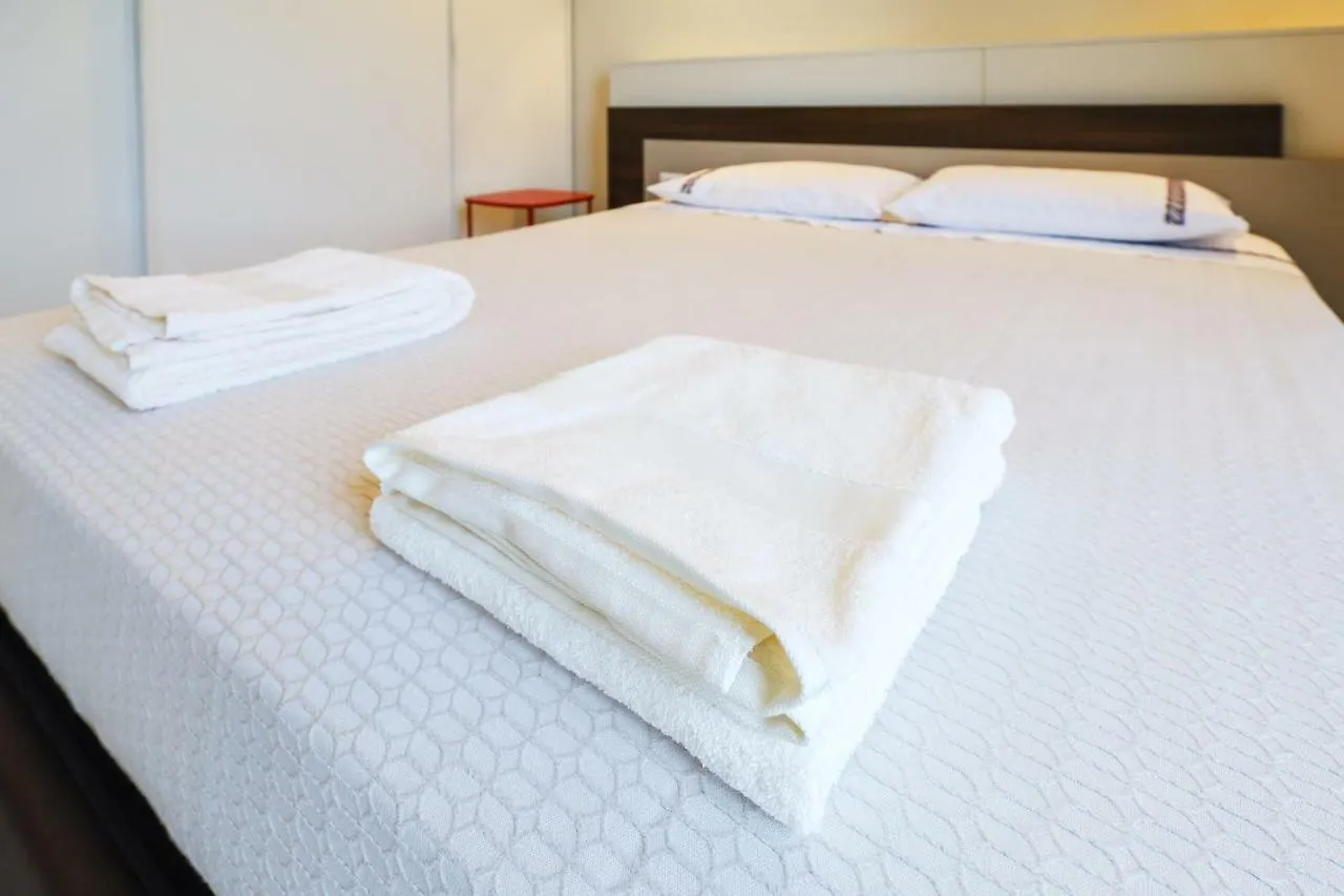 Duomo Luxury Apartment Milan Couette-café