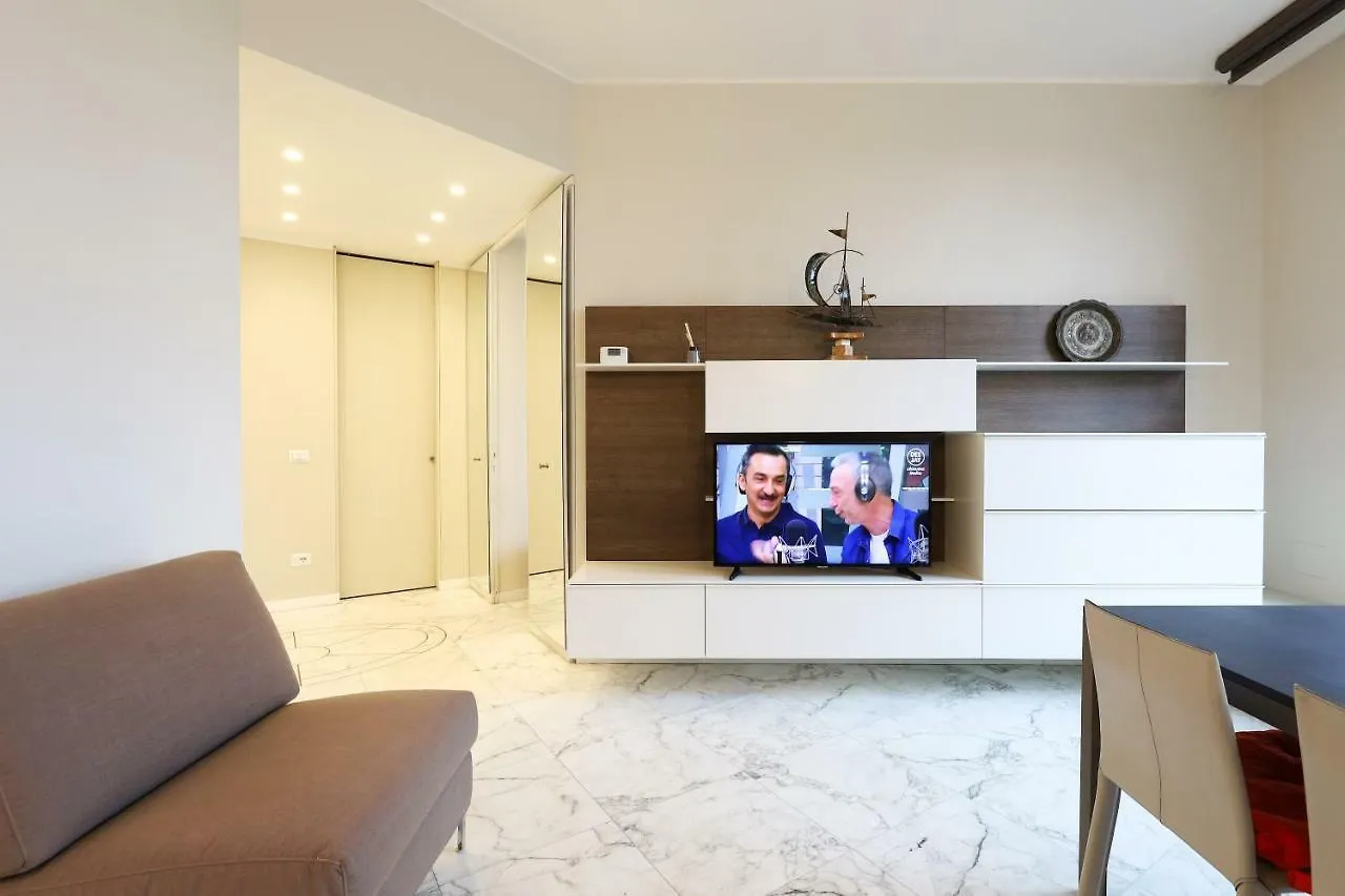 Duomo Luxury Apartment Milan 0*,  Italie