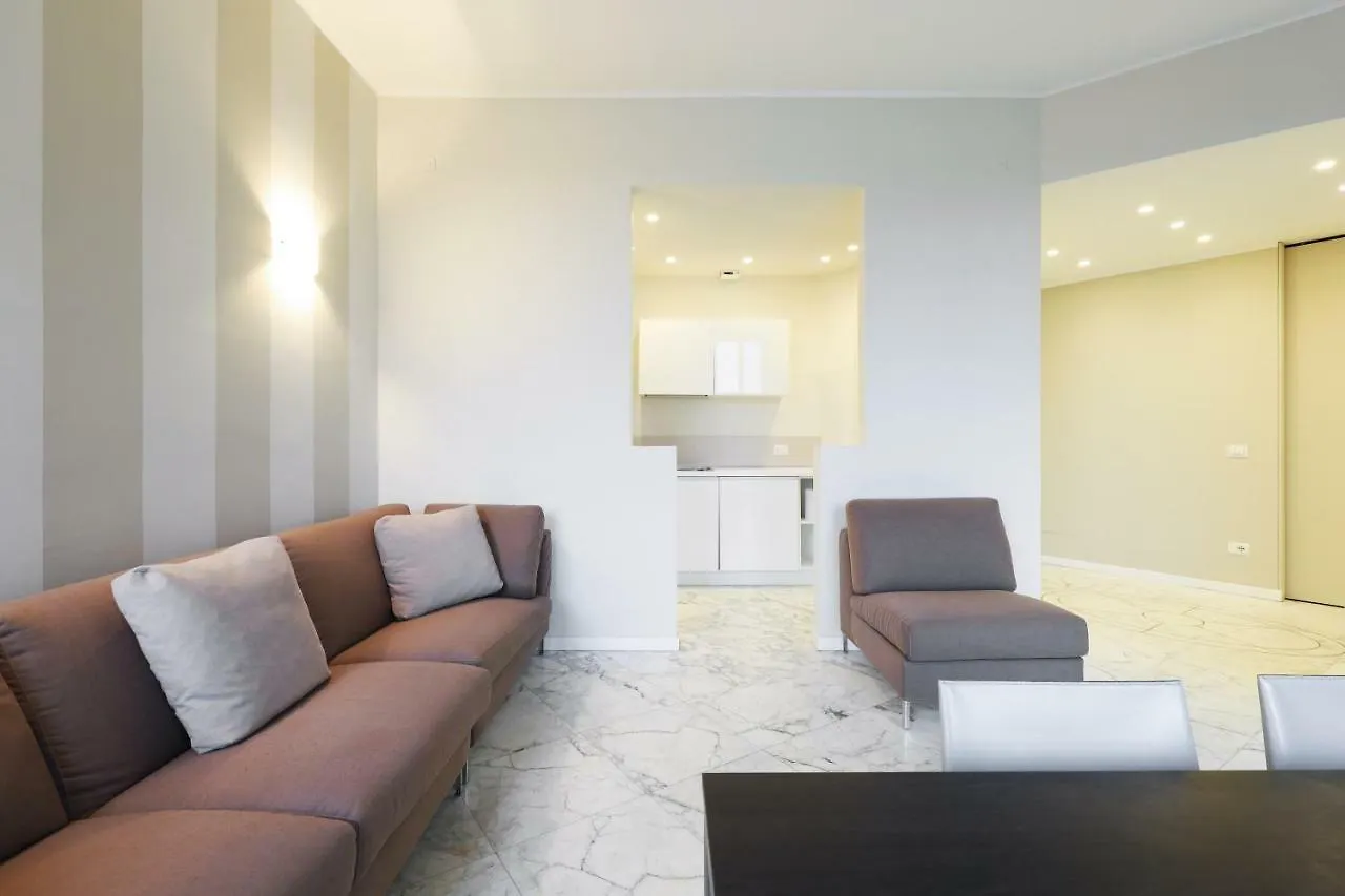 Couette-café Duomo Luxury Apartment Milan Italie